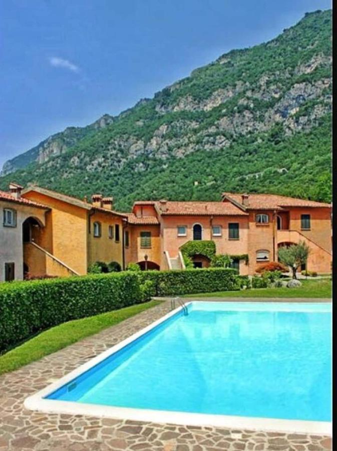 Residence I Prati di Giussana Lierna Esterno foto
